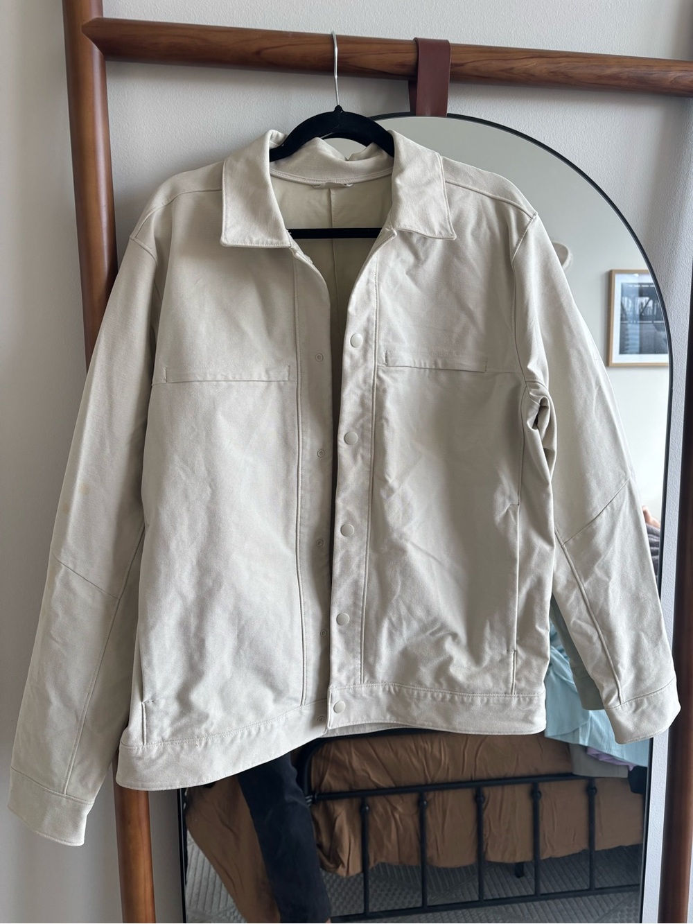 Men’s lululemon cream jacket